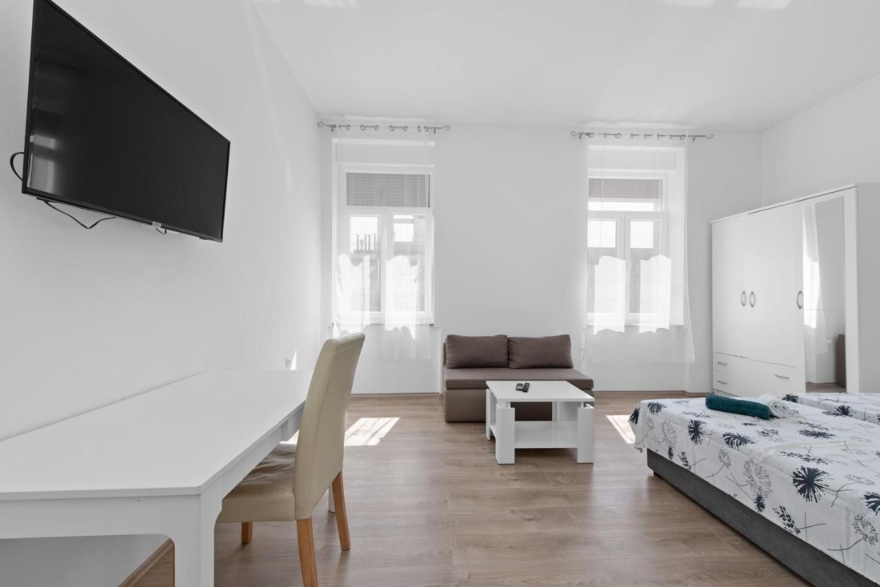 Mima Apartments Rijeka Luaran gambar