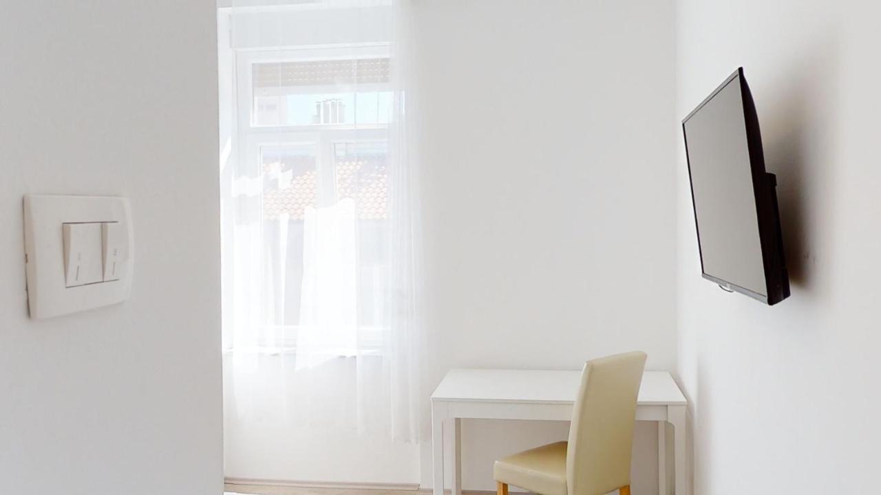 Mima Apartments Rijeka Luaran gambar